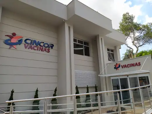Letras caixa — projeto Cincor Vacinas pela Focco Luminosos